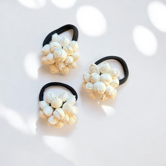 Mullapoo Hair Tie