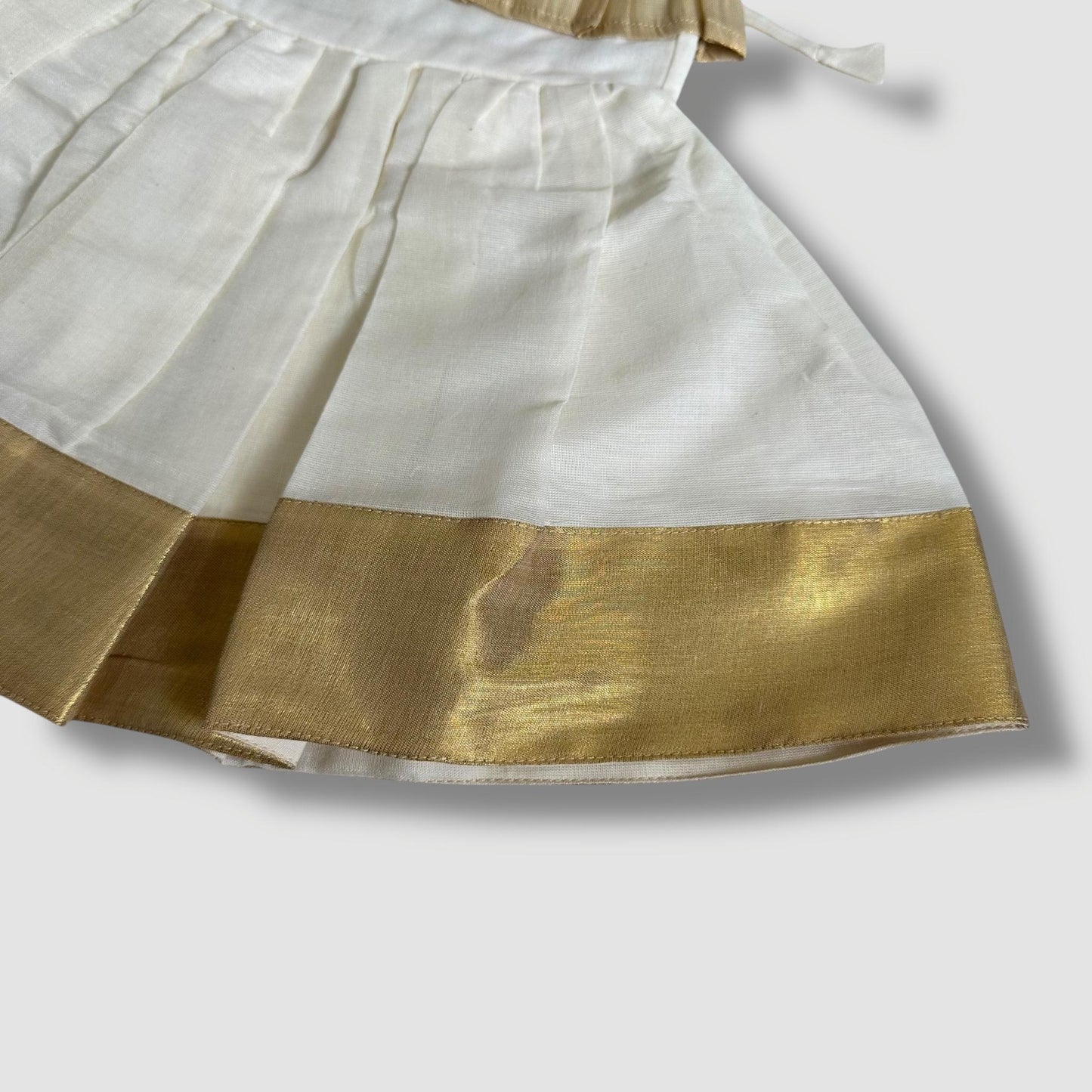 Set with Frill Shoulder Kasavu Frock