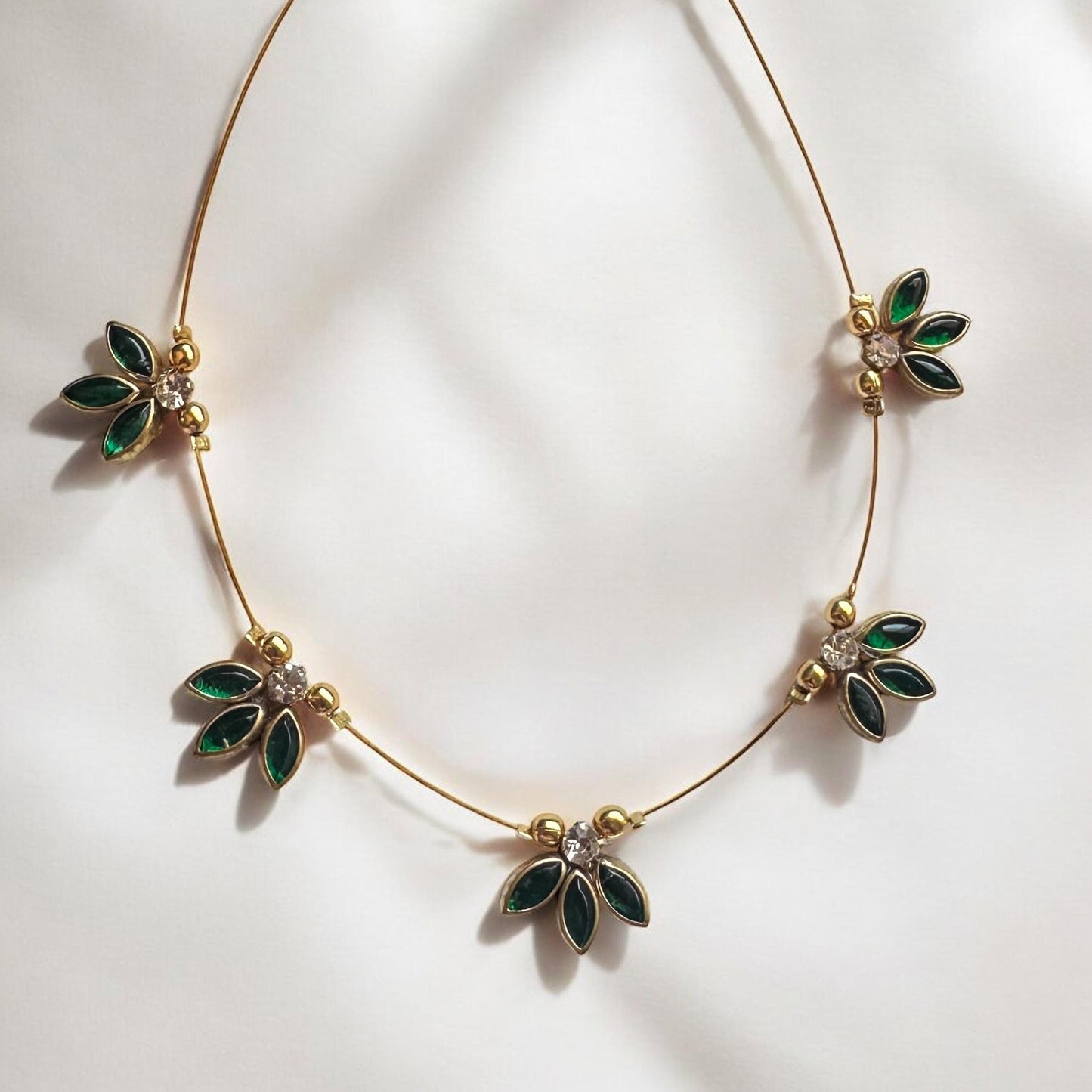 Green Petal Charm Invisible Necklace