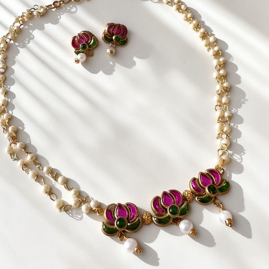 Mini Lotus Pearl Necklace with Earrings